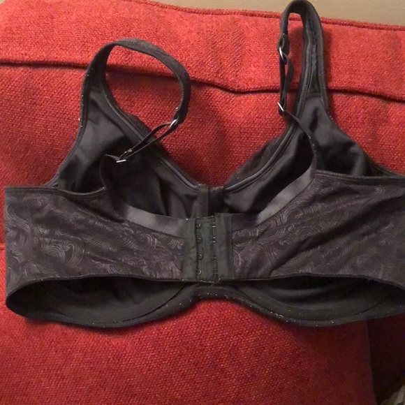 🆓Lightly lined underwire bra🆓with any purchase😊 - Picture 2 of 3